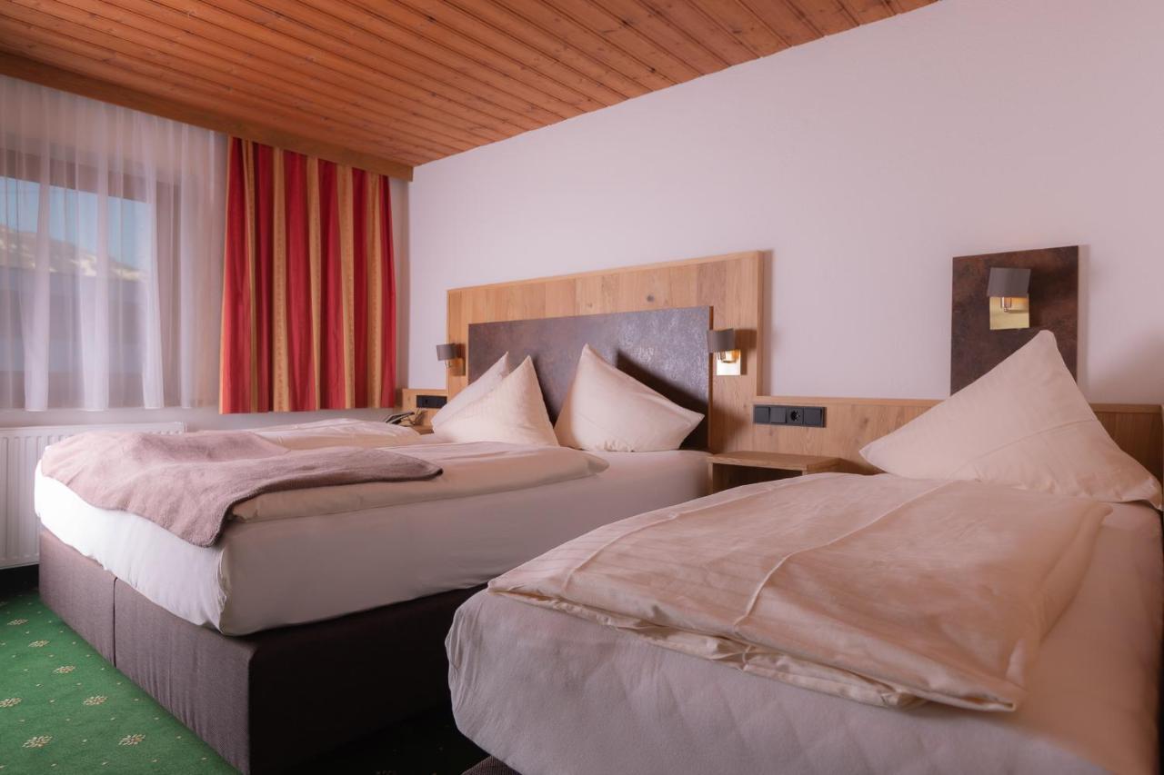 Hotel Eckartauerhof Mayrhofen Exteriör bild