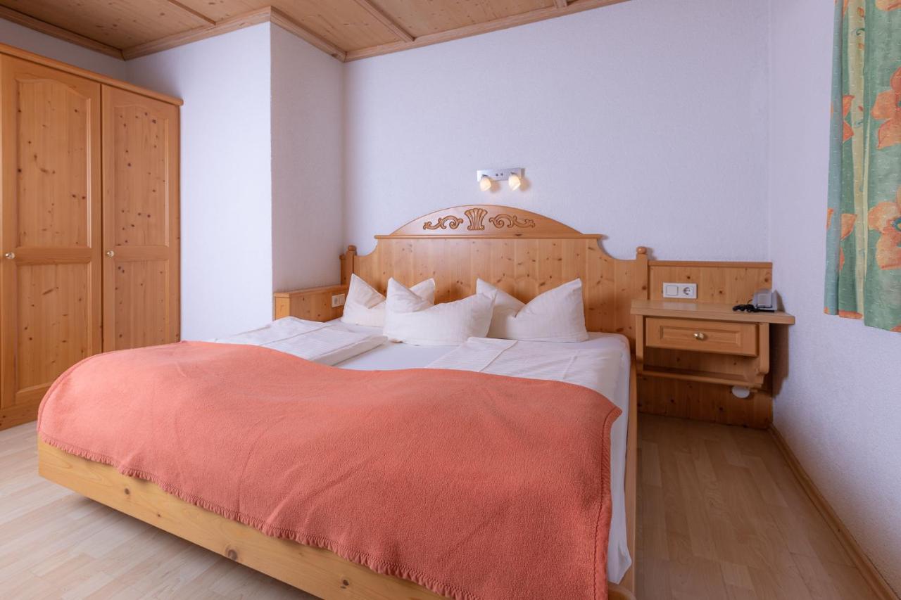 Hotel Eckartauerhof Mayrhofen Exteriör bild