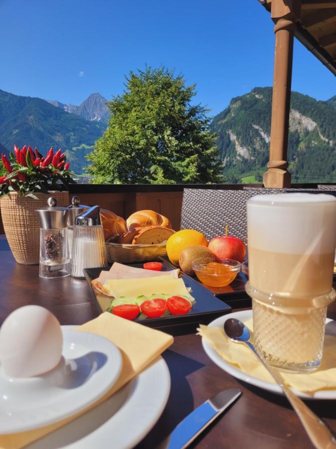 Hotel Eckartauerhof Mayrhofen Exteriör bild