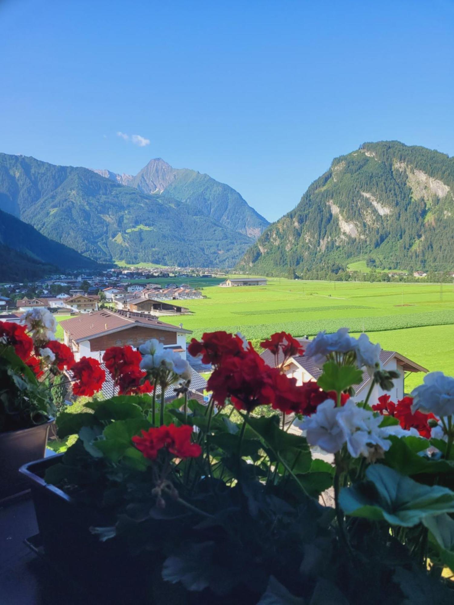 Hotel Eckartauerhof Mayrhofen Exteriör bild