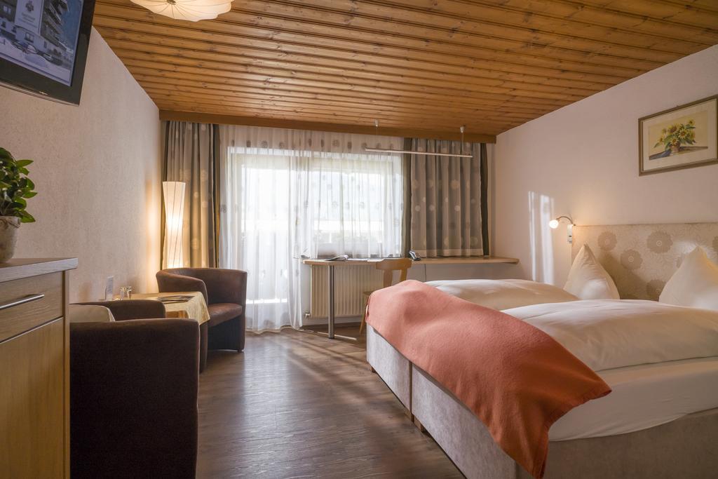 Hotel Eckartauerhof Mayrhofen Exteriör bild