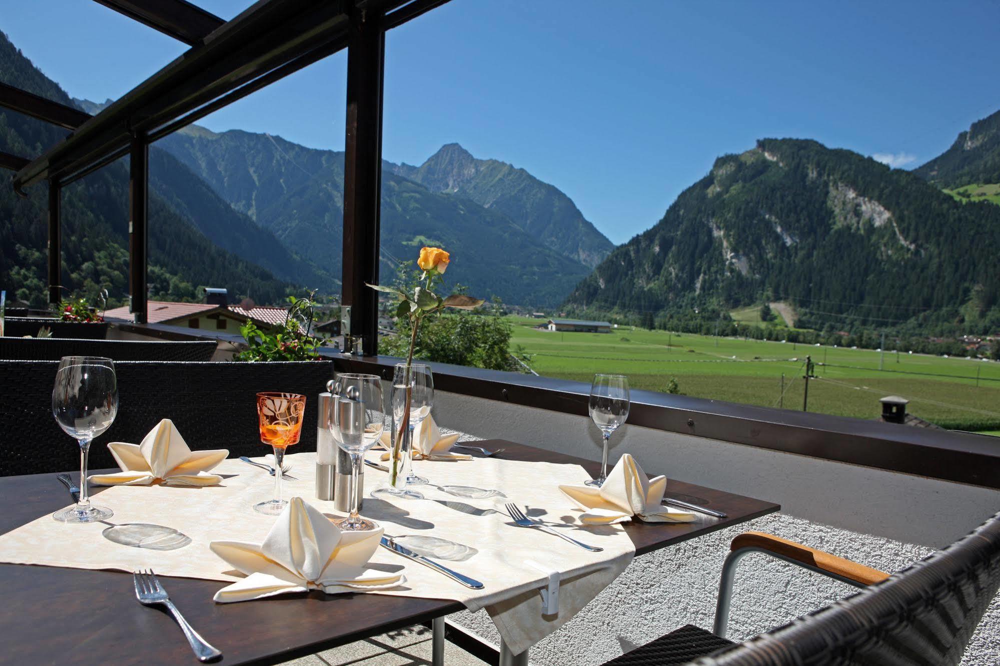 Hotel Eckartauerhof Mayrhofen Exteriör bild