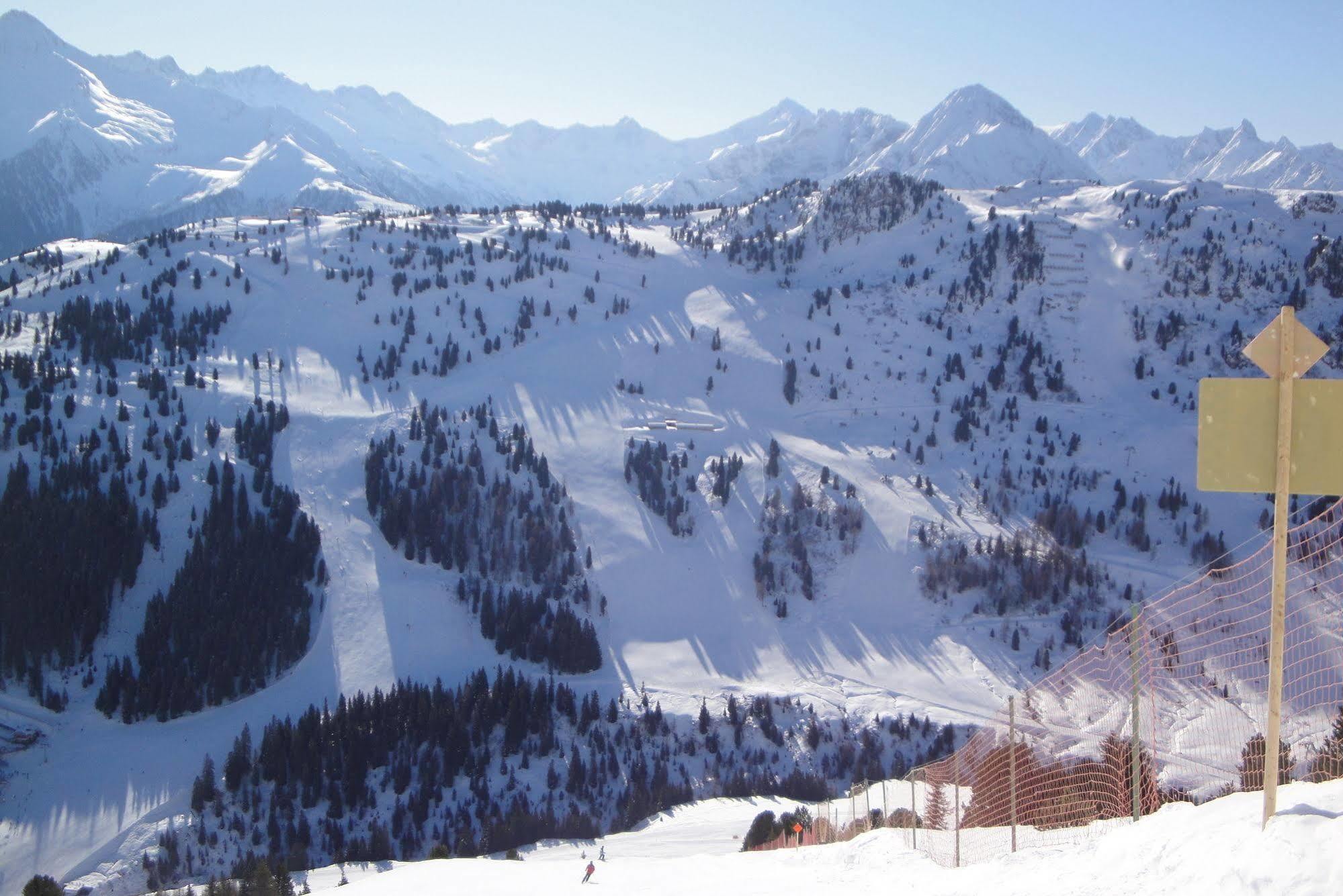 Hotel Eckartauerhof Mayrhofen Exteriör bild